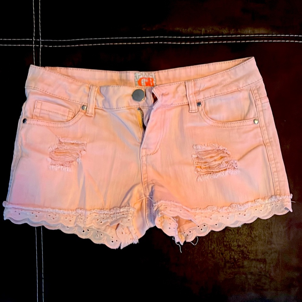Gianni Bini peach colored shorts size 3
